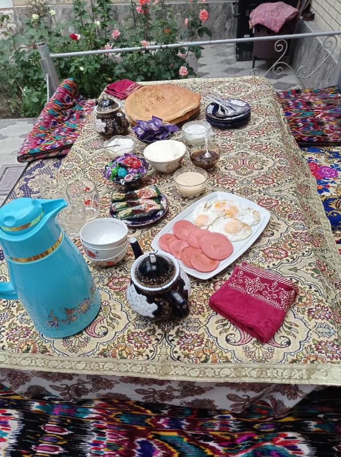 Zuhro Guest House Bukhara Exterior photo